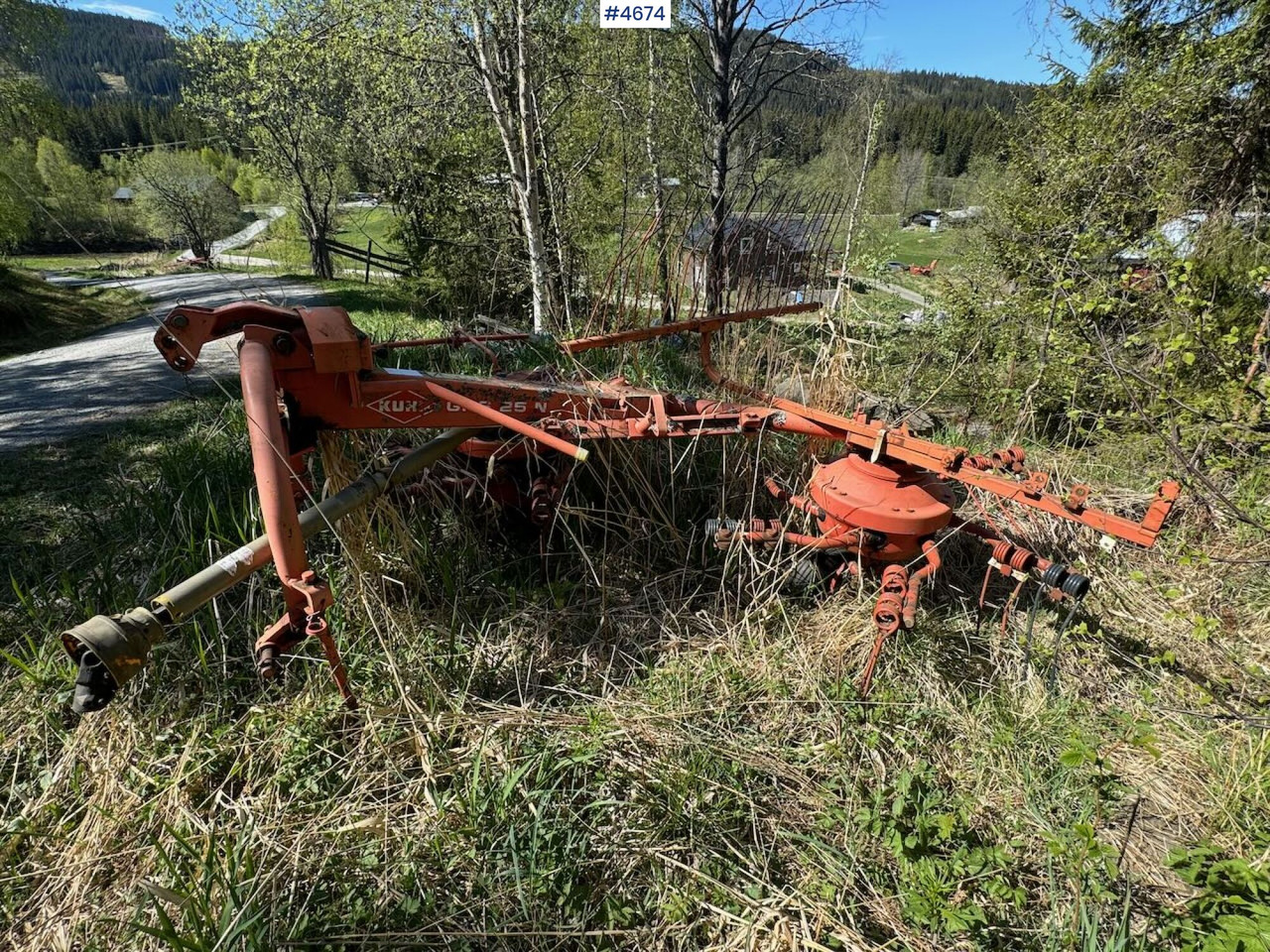 1998 Kuhn GRS 25 - Σανού και κτηνοτροφικά μηχανήματα: φωτογραφία 1 1998 Kuhn GRS 25 - Σανού και κτηνοτροφικά μηχανήματα: φωτογραφία 1