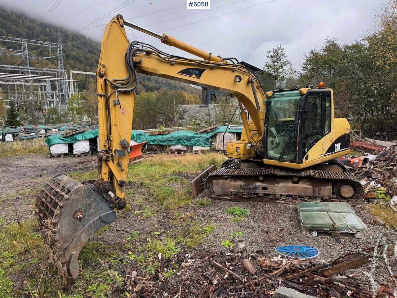 2004 Cat 312 C m/ rotortilt og pusseskuffe. - Εκσκαφέας: φωτογραφία 1 2004 Cat 312 C m/ rotortilt og pusseskuffe. - Εκσκαφέας: φωτογραφία 1