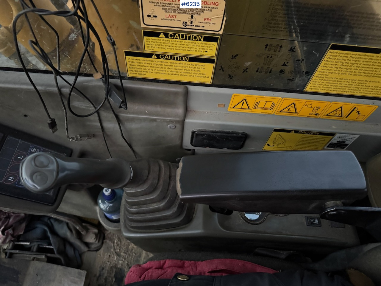 Leasing  2004 Kato HD 308 US w/ 5 drawers, pincher, rake and spike hammer. 2004 Kato HD 308 US w/ 5 drawers, pincher, rake and spike hammer.: φωτογραφία 18 Leasing  2004 Kato HD 308 US w/ 5 drawers, pincher, rake and spike hammer. 2004 Kato HD 308 US w/ 5 drawers, pincher, rake and spike hammer.: φωτογραφία 18