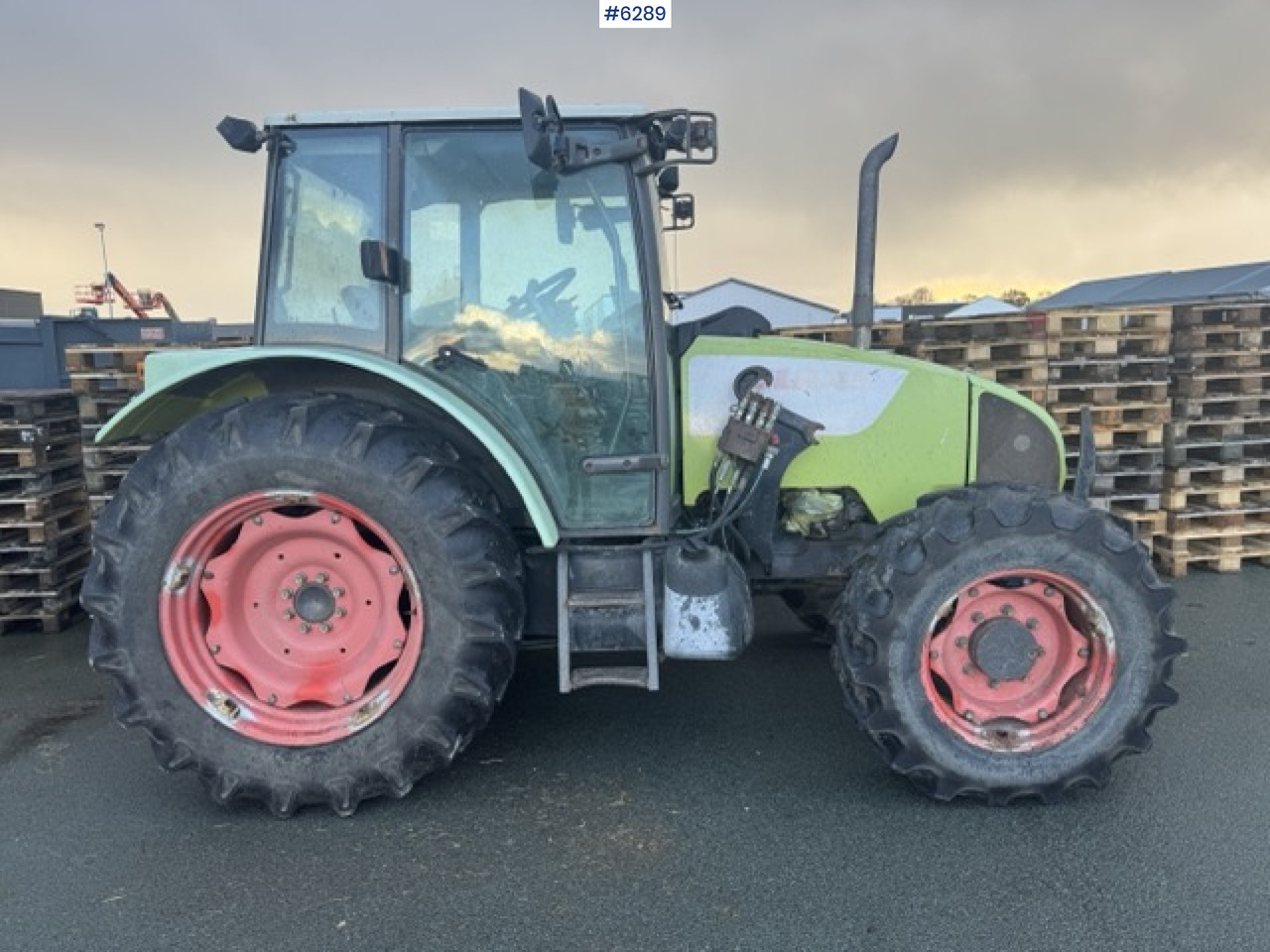 Τρακτέρ 2007 Claas Celtis 466 with Stoll Front Loader – Repair Object: φωτογραφία 1