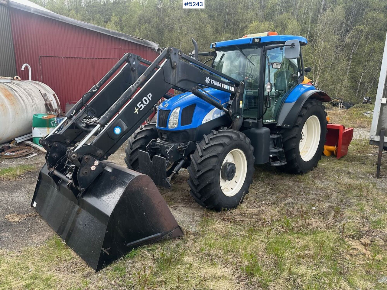 2007 New Holland TS135 4x4 tractor w/ front loader. WATCH VIDEO. - Τρακτέρ: φωτογραφία 1 2007 New Holland TS135 4x4 tractor w/ front loader. WATCH VIDEO. - Τρακτέρ: φωτογραφία 1