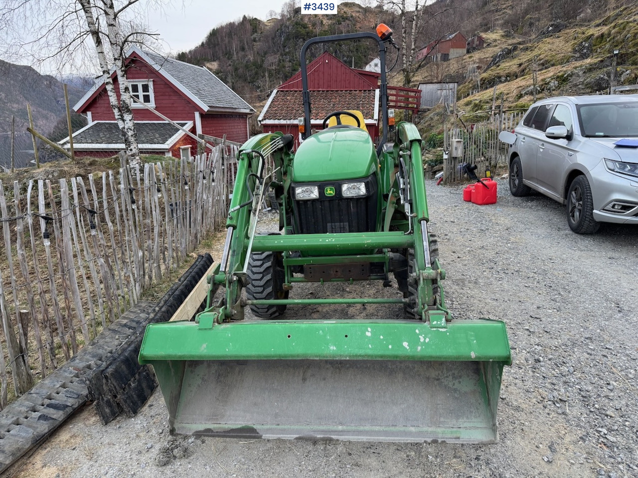 2008 John Deere 3720 w/front loader and bucket - Τρακτέρ: φωτογραφία 2 2008 John Deere 3720 w/front loader and bucket - Τρακτέρ: φωτογραφία 2