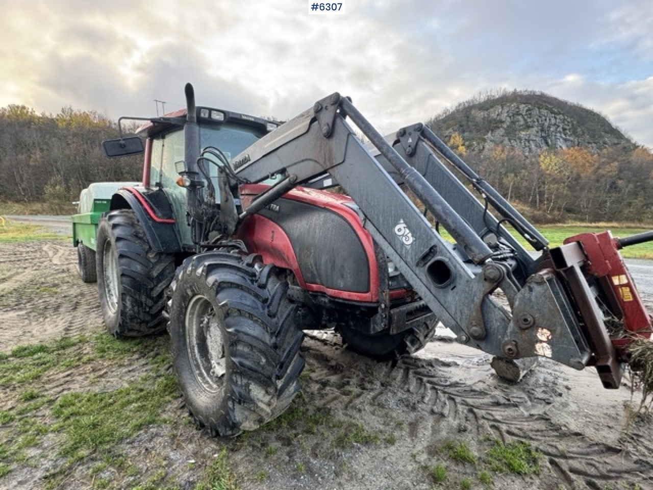 2008 Valtra T190 with front loader and 3rd function. SEE VIDEO! - Τρακτέρ: φωτογραφία 2 2008 Valtra T190 with front loader and 3rd function. SEE VIDEO! - Τρακτέρ: φωτογραφία 2