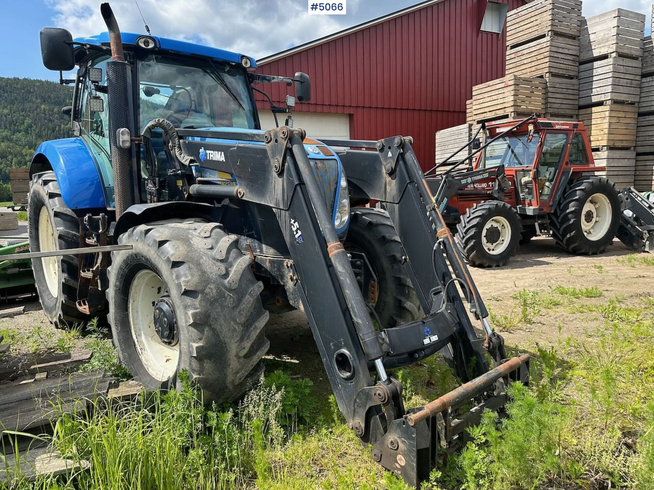 2011 New Holland T6080 w/ trima +5.1p - Τρακτέρ: φωτογραφία 5 2011 New Holland T6080 w/ trima +5.1p - Τρακτέρ: φωτογραφία 5