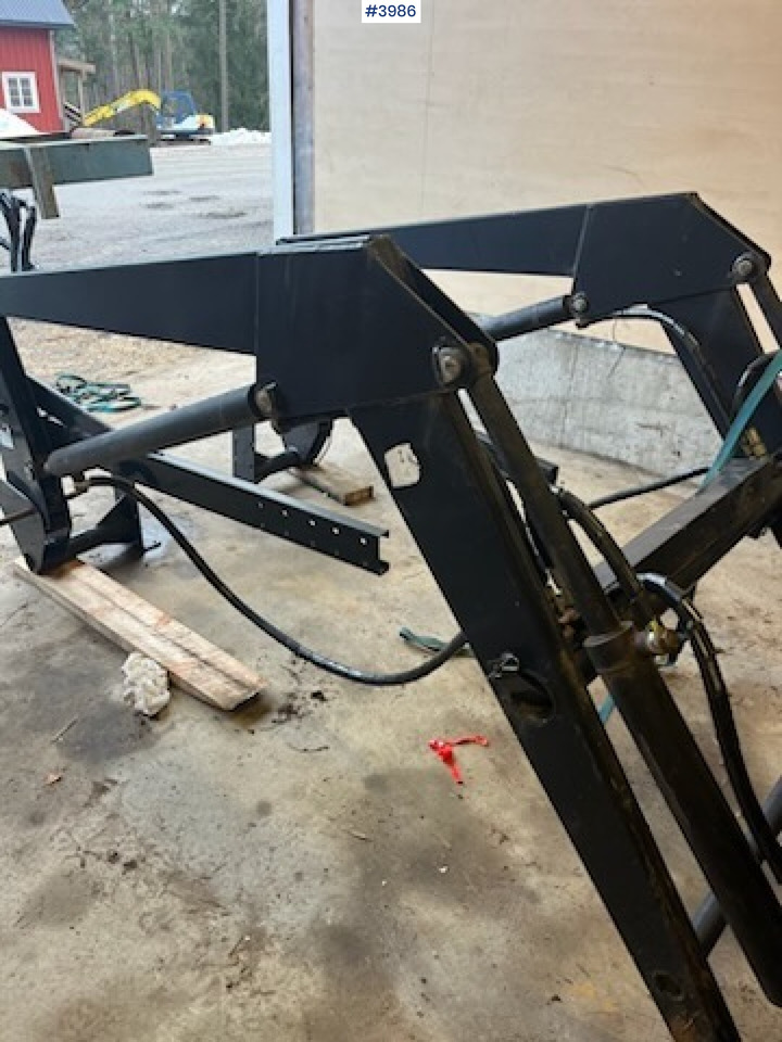 2012 Front loader for tractor. - Φορτωτησ για τρακτερ: φωτογραφία 1 2012 Front loader for tractor. - Φορτωτησ για τρακτερ: φωτογραφία 1