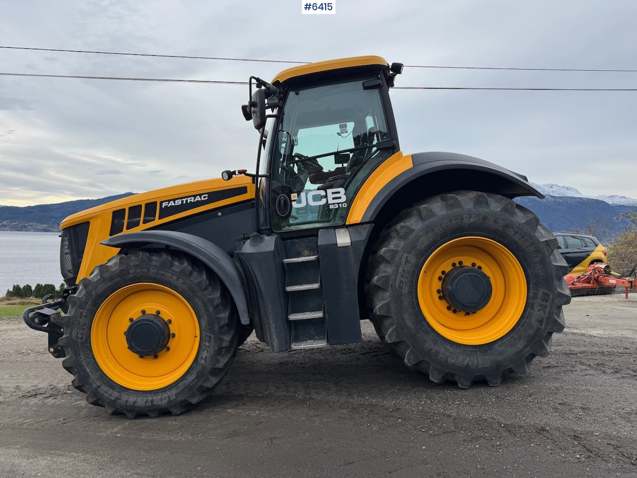 2012 JCB 8310 Fastrac w/ front hydraulics. - Τρακτέρ: φωτογραφία 1 2012 JCB 8310 Fastrac w/ front hydraulics. - Τρακτέρ: φωτογραφία 1