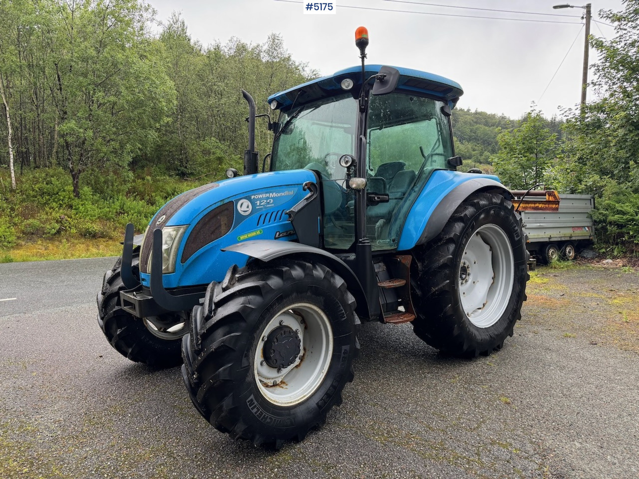2013 Landini Powermondial 120 w/front loader and some equipment. Low hours! - Τρακτέρ: φωτογραφία 1 2013 Landini Powermondial 120 w/front loader and some equipment. Low hours! - Τρακτέρ: φωτογραφία 1
