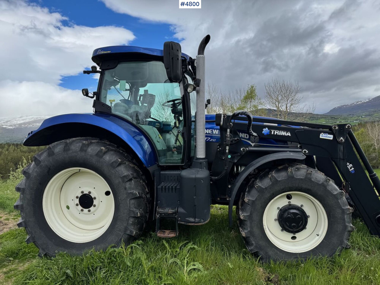 2013 New Holland T7.210 AC Blue Power m/ Frontlaster - Τρακτέρ: φωτογραφία 2 2013 New Holland T7.210 AC Blue Power m/ Frontlaster - Τρακτέρ: φωτογραφία 2