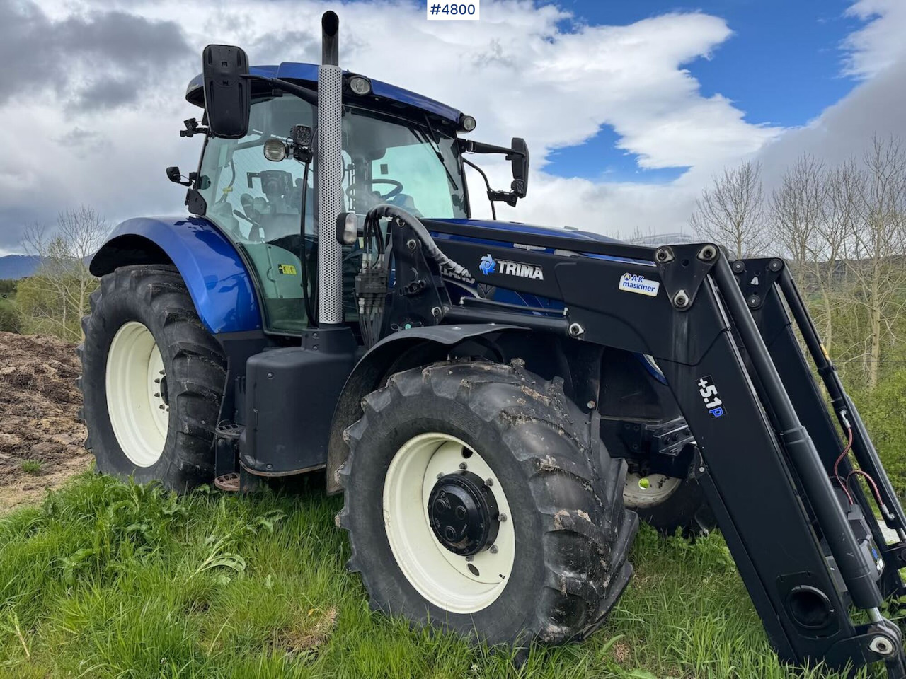 2013 New Holland T7.210 AC Blue Power m/ Frontlaster - Τρακτέρ: φωτογραφία 1 2013 New Holland T7.210 AC Blue Power m/ Frontlaster - Τρακτέρ: φωτογραφία 1