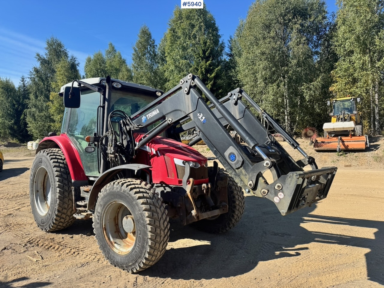 2014 Massey Ferguson 5610 w/ Front Loader and Hydraulics. 1950 hours! - Τρακτέρ: φωτογραφία 1 2014 Massey Ferguson 5610 w/ Front Loader and Hydraulics. 1950 hours! - Τρακτέρ: φωτογραφία 1