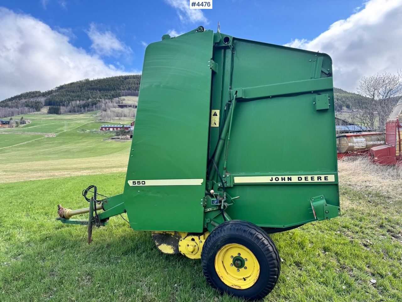 Circa 1990 John Deere 550 Round Baler - Σανού και κτηνοτροφικά μηχανήματα: φωτογραφία 5 Circa 1990 John Deere 550 Round Baler - Σανού και κτηνοτροφικά μηχανήματα: φωτογραφία 5
