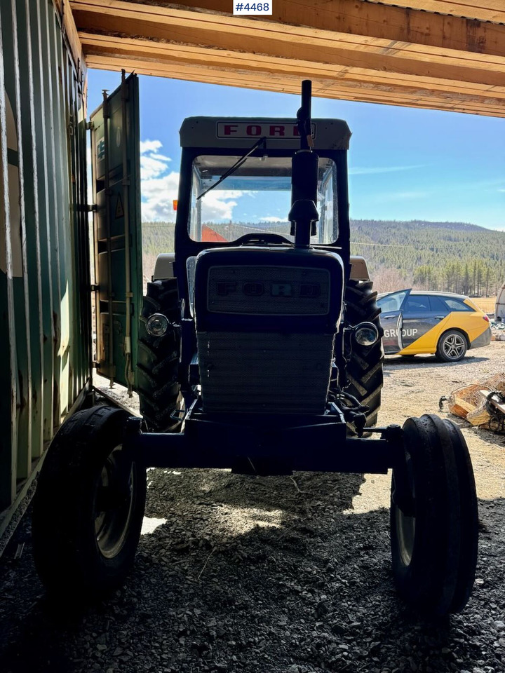 Ford 4000 4x2 - approx. 1970 model - Τρακτέρ: φωτογραφία 2 Ford 4000 4x2 - approx. 1970 model - Τρακτέρ: φωτογραφία 2