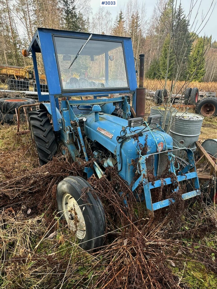 Ford Dexta tractor. Rep object. - Τρακτέρ: φωτογραφία 4 Ford Dexta tractor. Rep object. - Τρακτέρ: φωτογραφία 4
