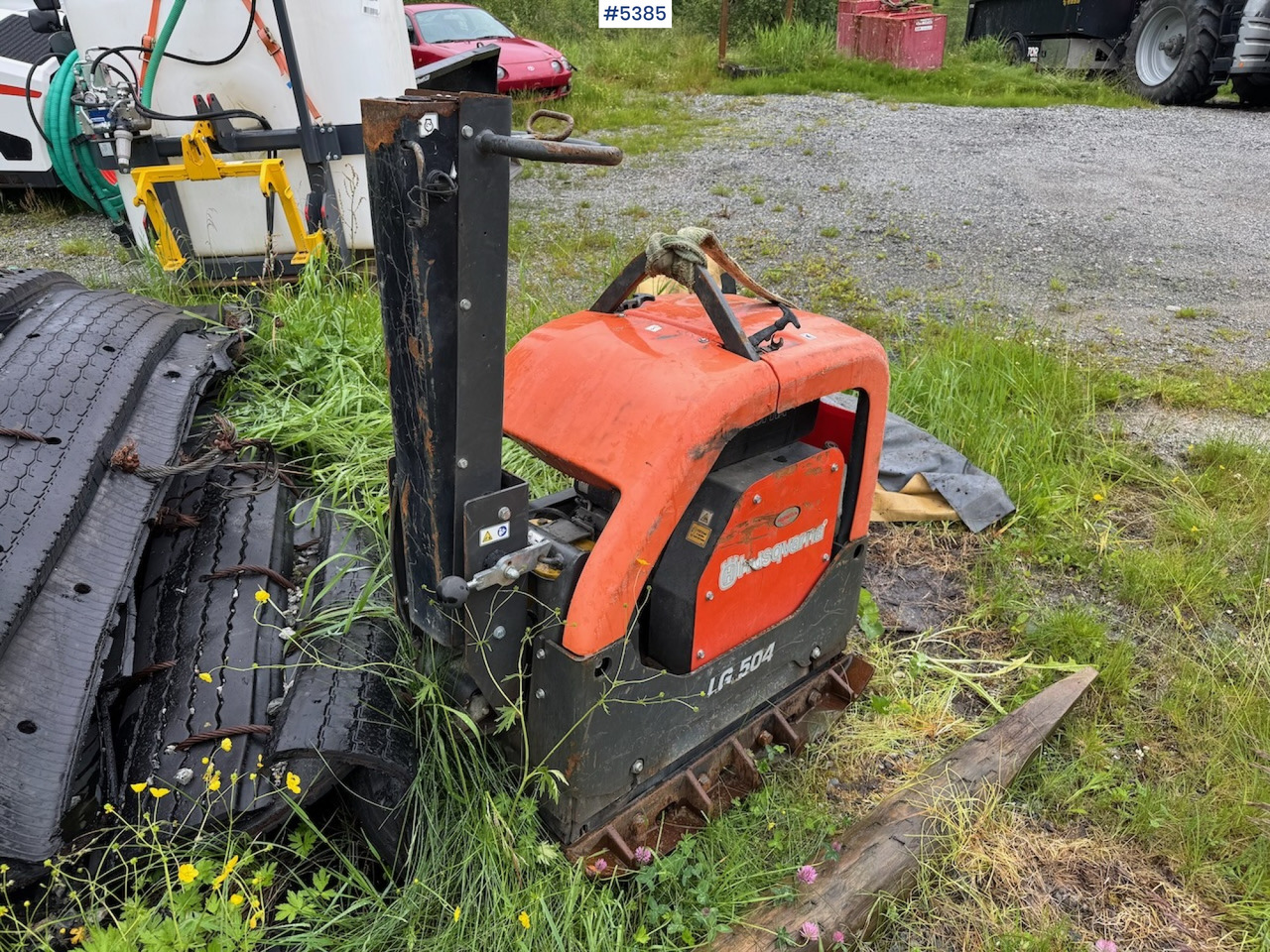 Husqvarna LG 504 Vibrating compactor. - Μηχανή οργώματος: φωτογραφία 3 Husqvarna LG 504 Vibrating compactor. - Μηχανή οργώματος: φωτογραφία 3
