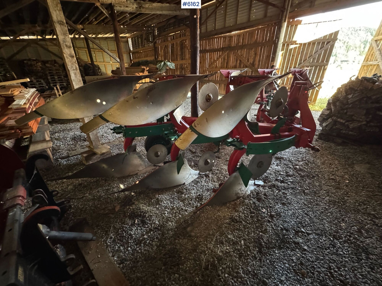 Kverneland 3-furrow reversible plough - Μηχανή οργώματος: φωτογραφία 1 Kverneland 3-furrow reversible plough - Μηχανή οργώματος: φωτογραφία 1