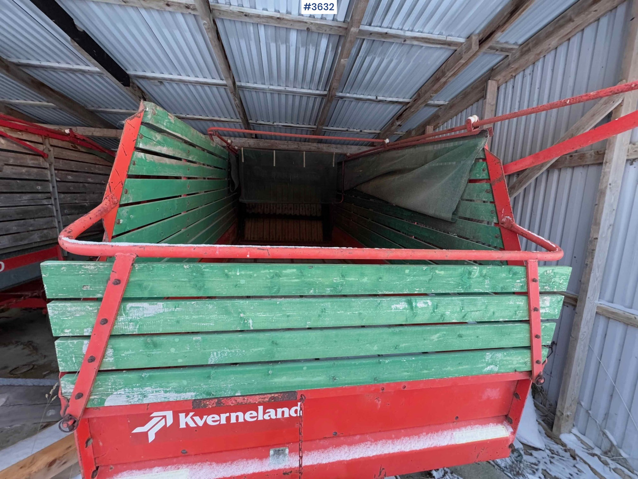 Σανού και κτηνοτροφικά μηχανήματα Kverneland UN7000 unloading trailer: φωτογραφία 8 Σανού και κτηνοτροφικά μηχανήματα Kverneland UN7000 unloading trailer: φωτογραφία 8