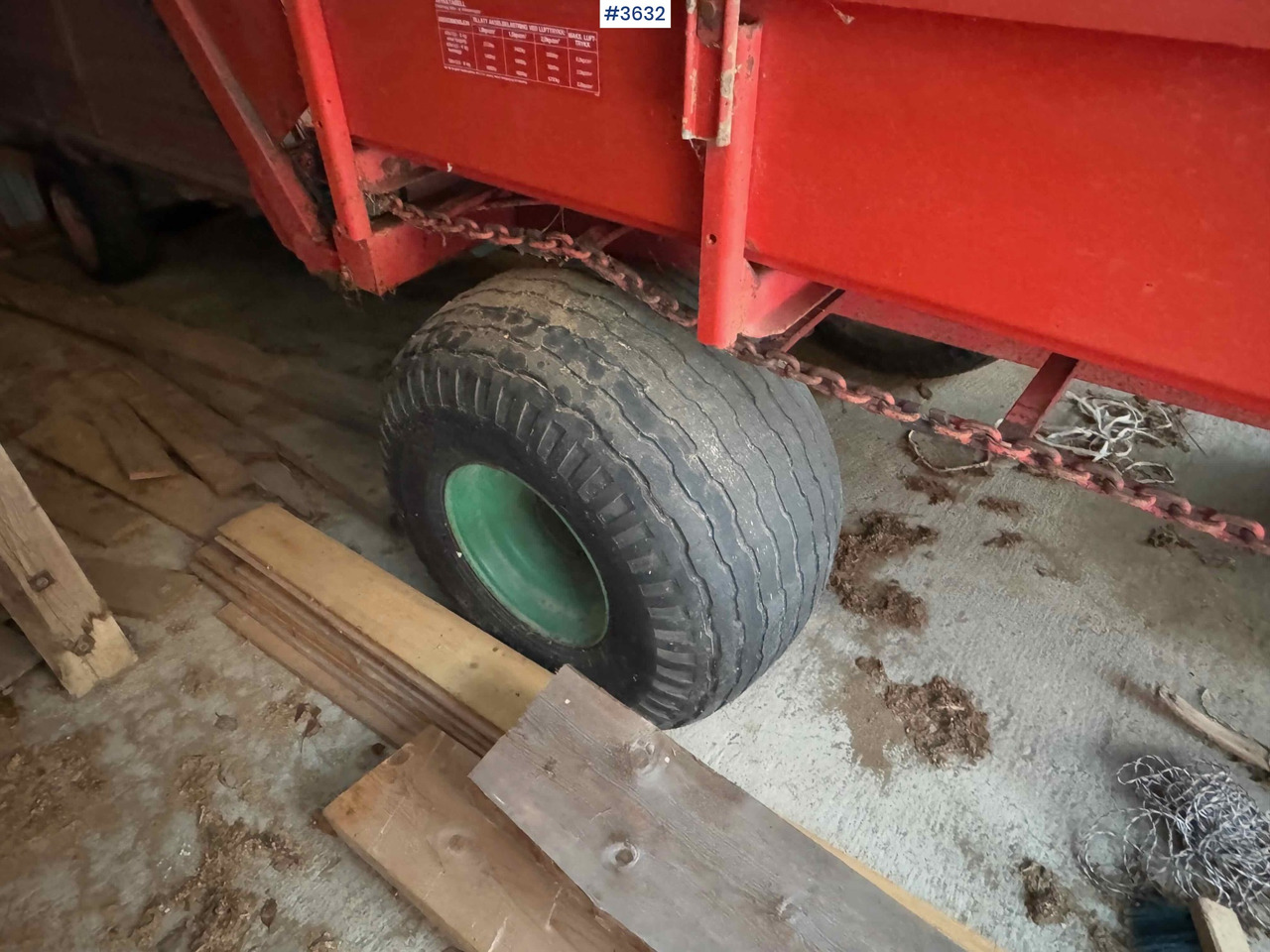 Σανού και κτηνοτροφικά μηχανήματα Kverneland UN7000 unloading trailer: φωτογραφία 12 Σανού και κτηνοτροφικά μηχανήματα Kverneland UN7000 unloading trailer: φωτογραφία 12