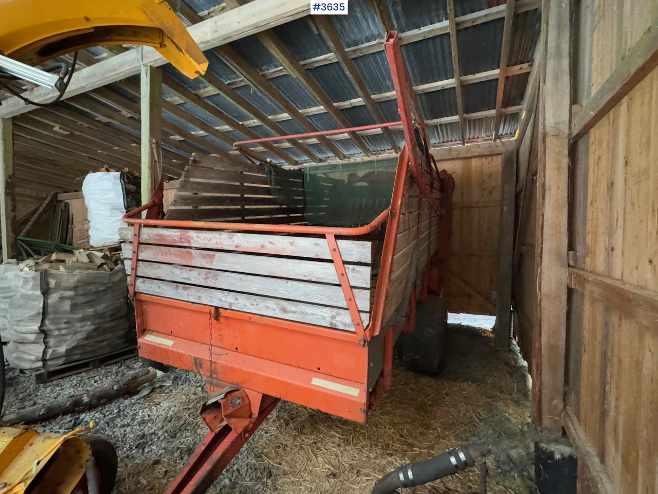 Kverneland UN7000 unloading trailer - Σανού και κτηνοτροφικά μηχανήματα: φωτογραφία 4 Kverneland UN7000 unloading trailer - Σανού και κτηνοτροφικά μηχανήματα: φωτογραφία 4