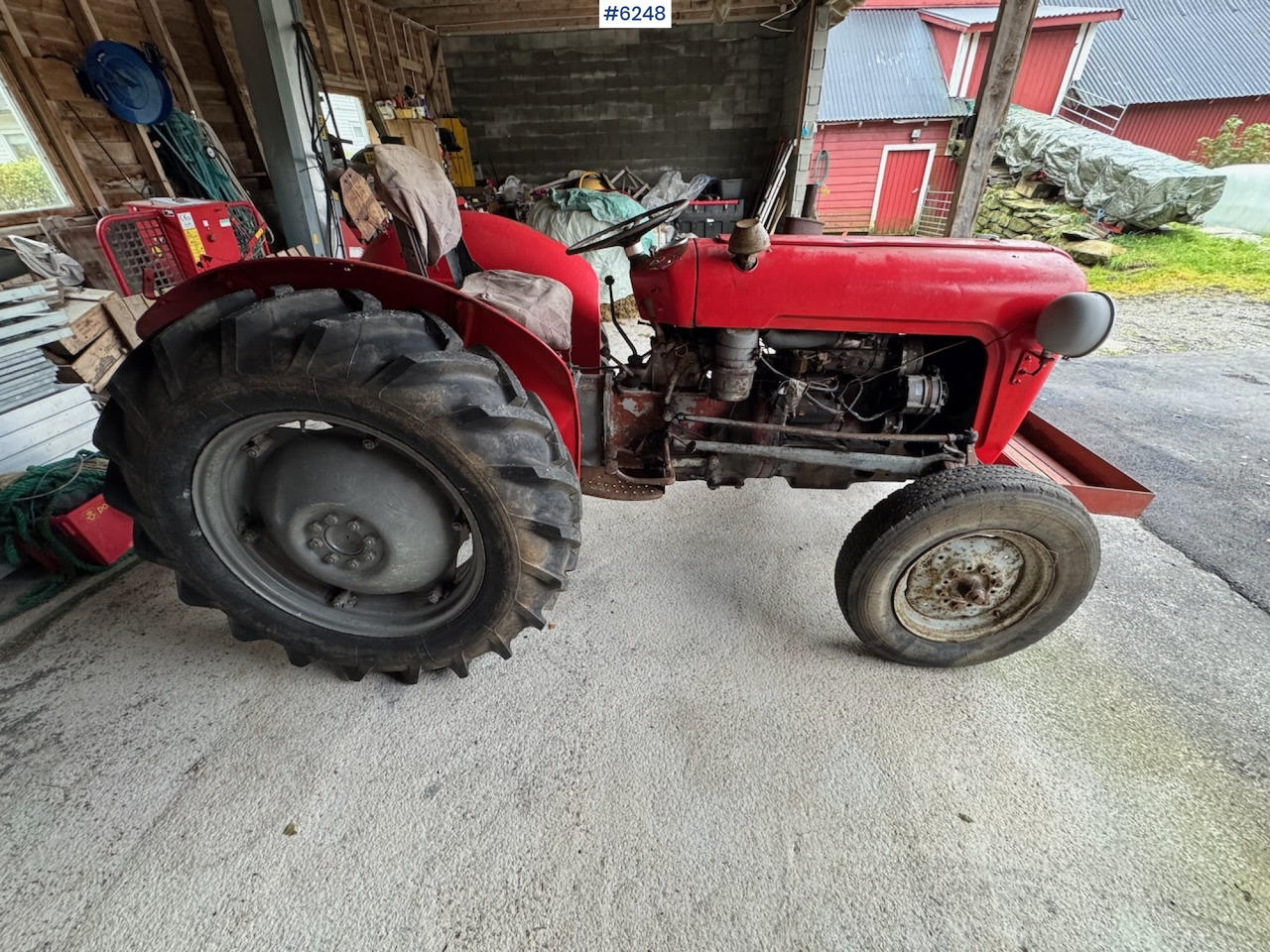 Massey Ferguson 35. - Τρακτέρ: φωτογραφία 4 Massey Ferguson 35. - Τρακτέρ: φωτογραφία 4