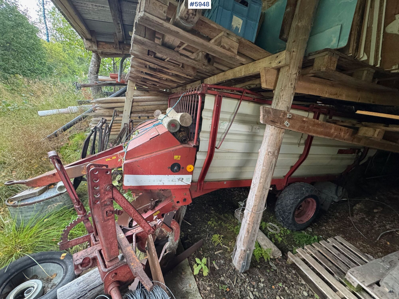 Pöttinger forage wagon - Σανού και κτηνοτροφικά μηχανήματα: φωτογραφία 2 Pöttinger forage wagon - Σανού και κτηνοτροφικά μηχανήματα: φωτογραφία 2