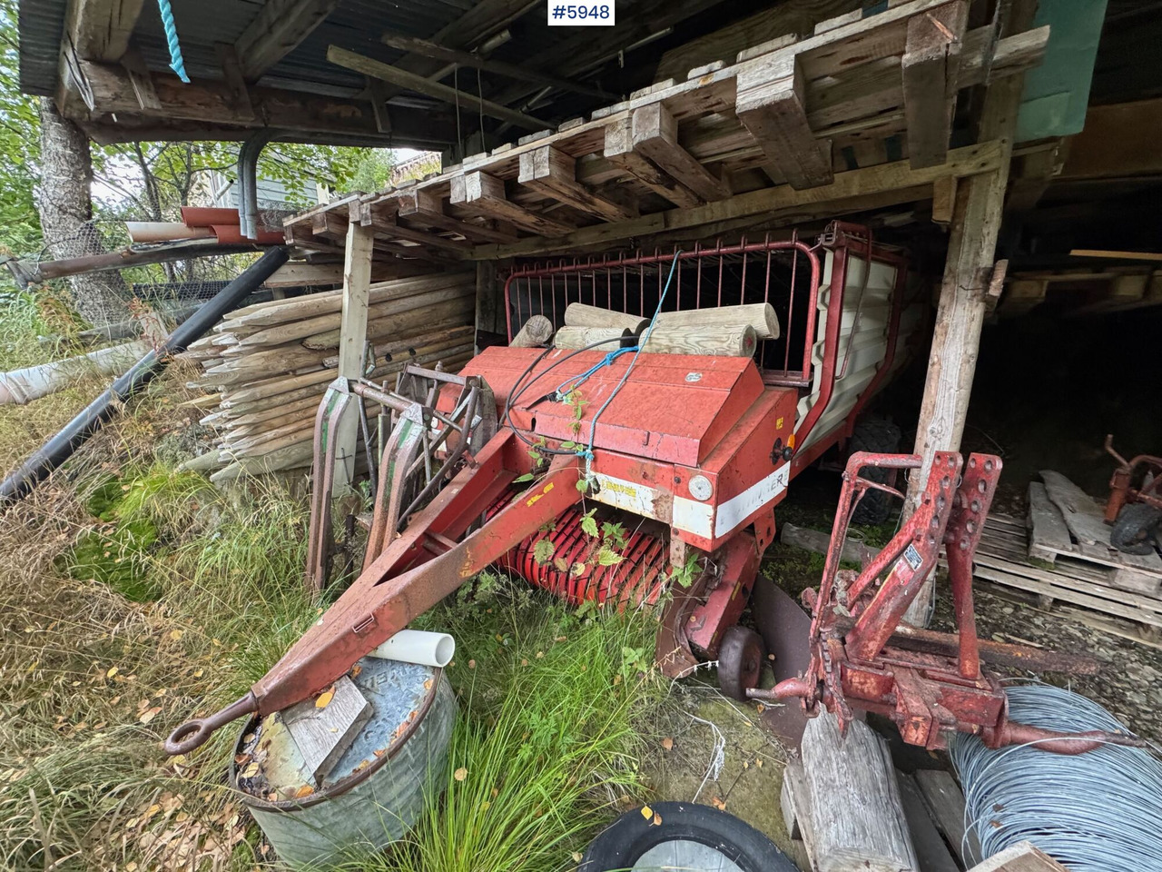Pöttinger forage wagon - Σανού και κτηνοτροφικά μηχανήματα: φωτογραφία 1 Pöttinger forage wagon - Σανού και κτηνοτροφικά μηχανήματα: φωτογραφία 1