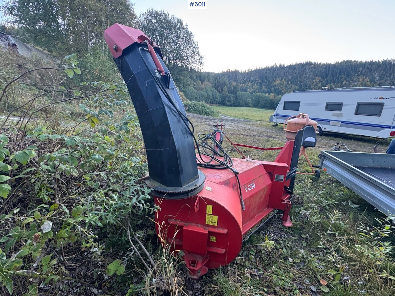 SISU Handel V-230 Snow blower - Κοινοτικο όχημα/ Ειδικό όχημα: φωτογραφία 2 SISU Handel V-230 Snow blower - Κοινοτικο όχημα/ Ειδικό όχημα: φωτογραφία 2