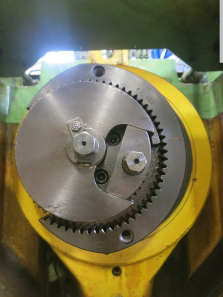 Μηχανήμα επεξεργασίας μετάλλου Masch KE2130A: φωτογραφία 6 Μηχανήμα επεξεργασίας μετάλλου Masch KE2130A: φωτογραφία 6