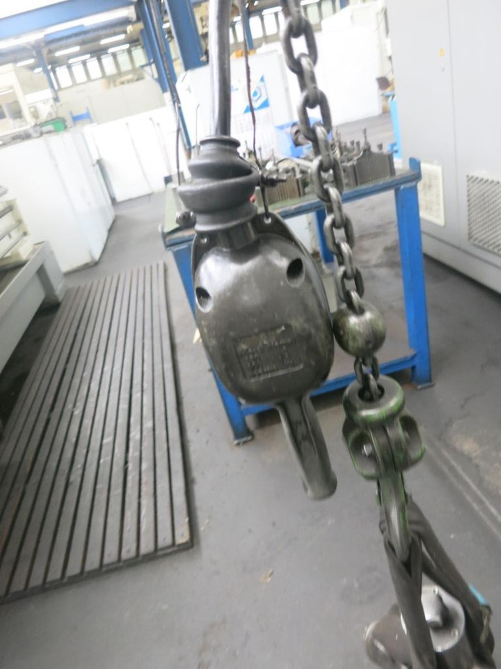 Stahl 250 kg - Γερανός: φωτογραφία 5 Stahl 250 kg - Γερανός: φωτογραφία 5