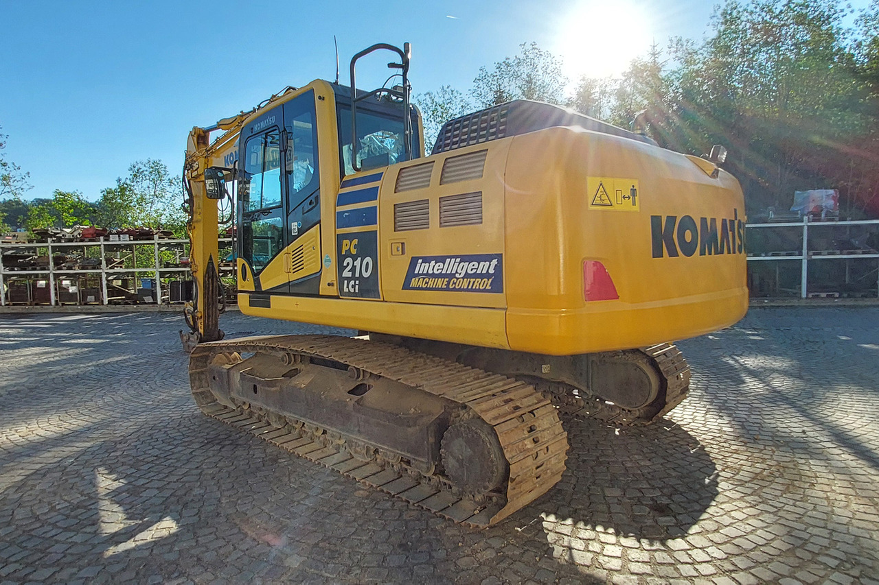Komatsu PC210LCi-10 - Ερπυστριοφόρος εκσκαφέας: φωτογραφία 2 Komatsu PC210LCi-10 - Ερπυστριοφόρος εκσκαφέας: φωτογραφία 2