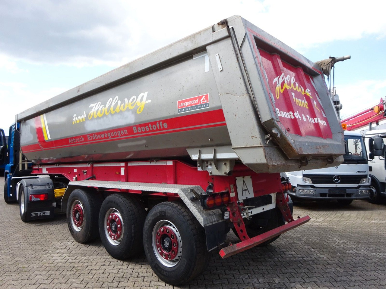 Langendorf Kippauflieger mit 3 Achsen Stahl - Επικαθήμενο ανατρεπόμενο: φωτογραφία 2 Langendorf Kippauflieger mit 3 Achsen Stahl - Επικαθήμενο ανατρεπόμενο: φωτογραφία 2