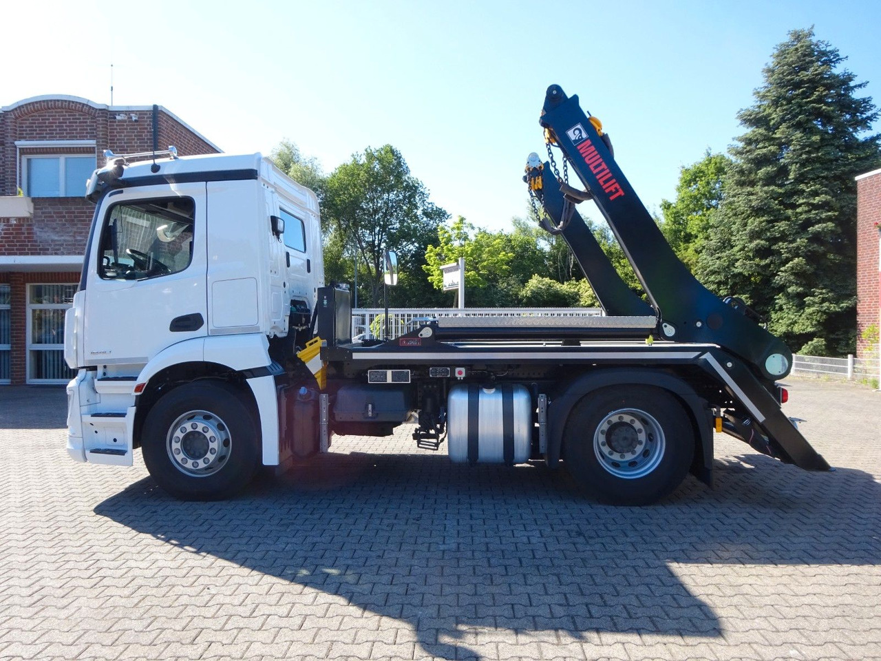 Mercedes-Benz 1840 Actros Absetzkipper NEUFAHRZEUG mit 1645 km - Φορτηγό ανατρεπόμενο: φωτογραφία 2 Mercedes-Benz 1840 Actros Absetzkipper NEUFAHRZEUG mit 1645 km - Φορτηγό ανατρεπόμενο: φωτογραφία 2
