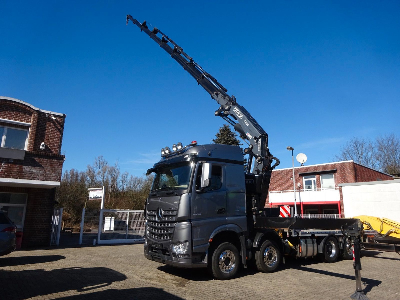 Mercedes-Benz 3453 Plattform + Fassi F820 Kran 8x2 Mercedes-Benz 3453 FASSI F820 Kran 8x Hydr. Ausschub - Φορτηγό με γερανό, Φορτηγό με ανοιχτή καρότσα: φωτογραφία 1 Mercedes-Benz 3453 Plattform + Fassi F820 Kran 8x2 Mercedes-Benz 3453 FASSI F820 Kran 8x Hydr. Ausschub - Φορτηγό με γερανό, Φορτηγό με ανοιχτή καρότσα: φωτογραφία 1