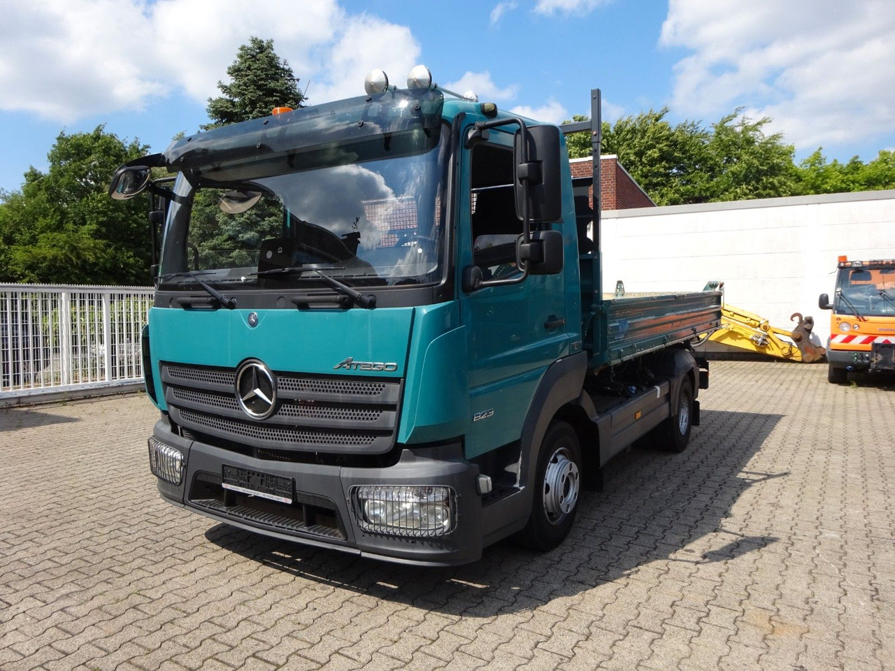 Mercedes-Benz 823 Atego MEILLER 3Skipper 4x2 - Όχημα με ανατρεπομενη καροτσα: φωτογραφία 2 Mercedes-Benz 823 Atego MEILLER 3Skipper 4x2 - Όχημα με ανατρεπομενη καροτσα: φωτογραφία 2
