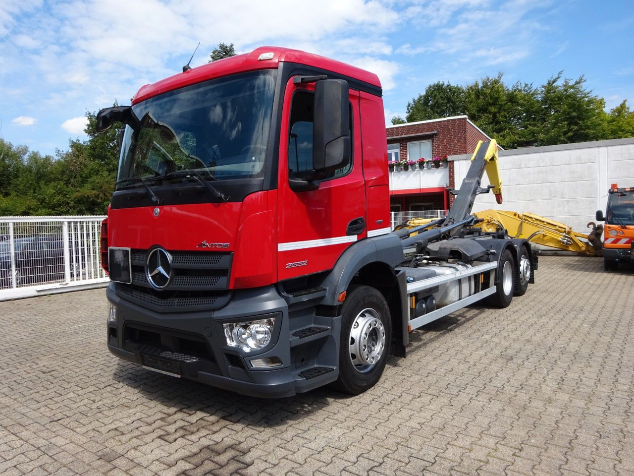 Mercedes-Benz Antos 2532 MEILLER Abroller Lift+Lenkachse 6x2 - Φορτηγό φόρτωσης γάντζου: φωτογραφία 1 Mercedes-Benz Antos 2532 MEILLER Abroller Lift+Lenkachse 6x2 - Φορτηγό φόρτωσης γάντζου: φωτογραφία 1