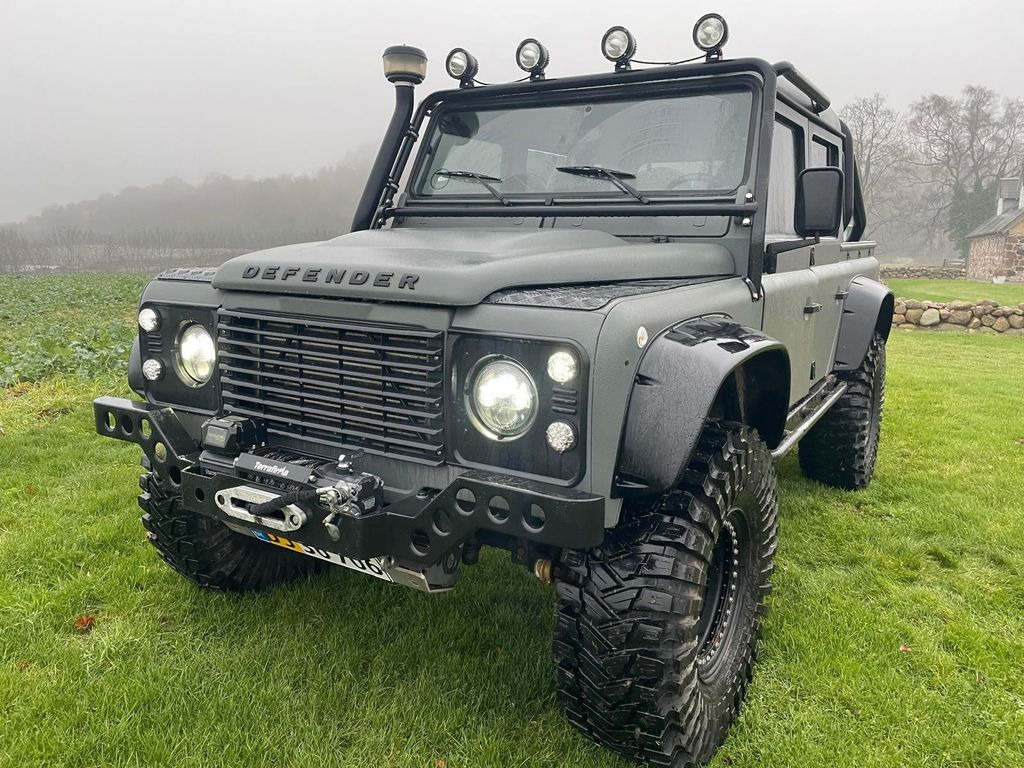 Land Rover Defender 110 2.5 - SUV: φωτογραφία 1 Land Rover Defender 110 2.5 - SUV: φωτογραφία 1