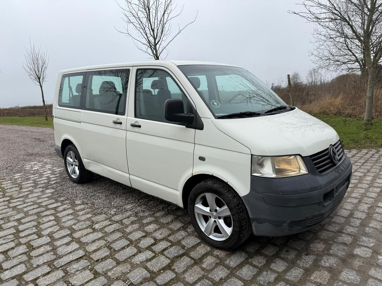 Volkswagen T5 Transporter 1.9 TDI *9 Sitze *RESERVED RO - Επιβατικό βαν: φωτογραφία 1 Volkswagen T5 Transporter 1.9 TDI *9 Sitze *RESERVED RO - Επιβατικό βαν: φωτογραφία 1