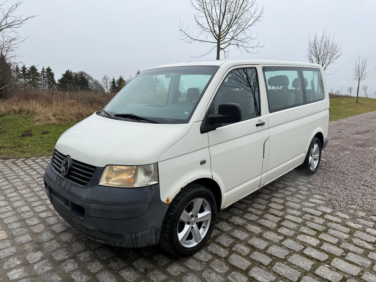 Volkswagen T5 Transporter 1.9 TDI *9 Sitze *RESERVED RO - Επιβατικό βαν: φωτογραφία 2 Volkswagen T5 Transporter 1.9 TDI *9 Sitze *RESERVED RO - Επιβατικό βαν: φωτογραφία 2