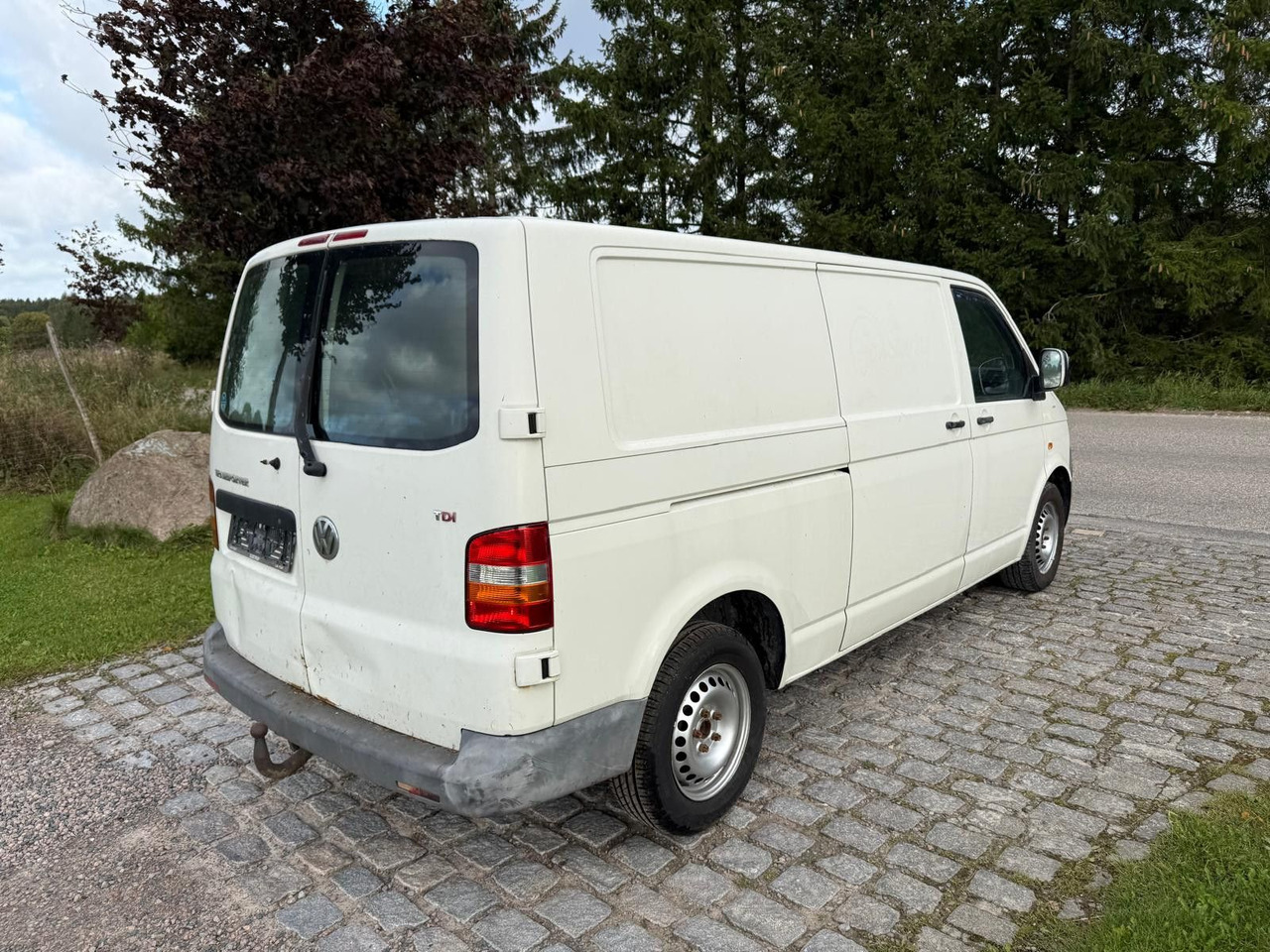 Volkswagen T5 Transporter 2.5 TDI Kasten lang *2500 € - Μικρό βαν: φωτογραφία 4 Volkswagen T5 Transporter 2.5 TDI Kasten lang *2500 € - Μικρό βαν: φωτογραφία 4