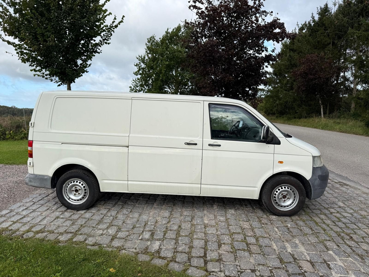 Volkswagen T5 Transporter 2.5 TDI Kasten lang - Μικρό βαν: φωτογραφία 5 Volkswagen T5 Transporter 2.5 TDI Kasten lang - Μικρό βαν: φωτογραφία 5