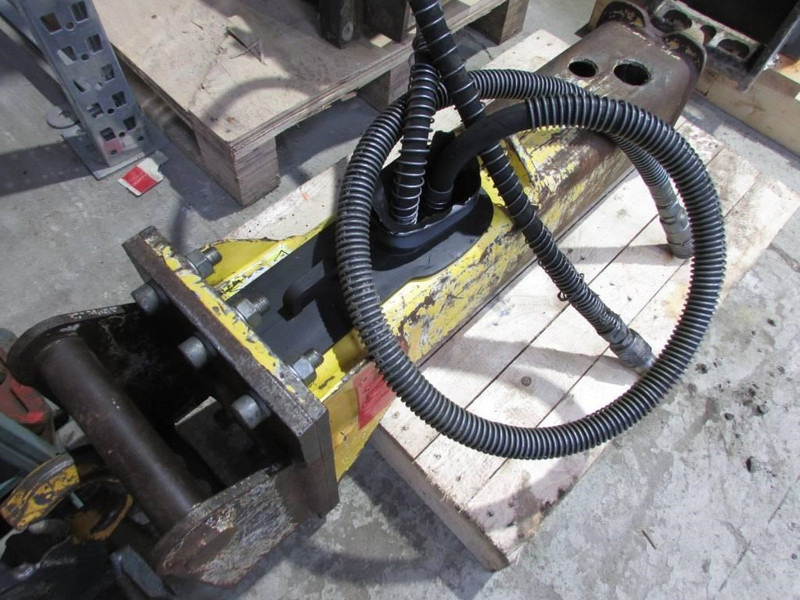 Atlas-Copco EC 40 T Hydraulikhammer 2.100 EUR - Υδραυλικό σφυρί για Κατασκευή μηχανήματα: φωτογραφία 2 Atlas-Copco EC 40 T Hydraulikhammer 2.100 EUR - Υδραυλικό σφυρί για Κατασκευή μηχανήματα: φωτογραφία 2