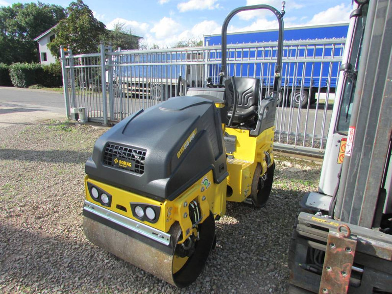 Bomag BW 90 AD-5 Walze / 22.000 EUR - Οδοστρωτήρας: φωτογραφία 4 Bomag BW 90 AD-5 Walze / 22.000 EUR - Οδοστρωτήρας: φωτογραφία 4