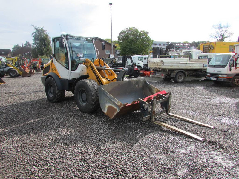 Liebherr L 506 Compact Radlader 47.000 EUR netto - Ελαστιχοφόρος φορτωτής: φωτογραφία 5 Liebherr L 506 Compact Radlader 47.000 EUR netto - Ελαστιχοφόρος φορτωτής: φωτογραφία 5