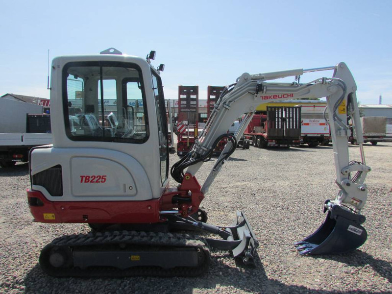 Takeuchi TB 225 Minibagger 44.000 EUR - Μίνι εκσκαφέας: φωτογραφία 5 Takeuchi TB 225 Minibagger 44.000 EUR - Μίνι εκσκαφέας: φωτογραφία 5