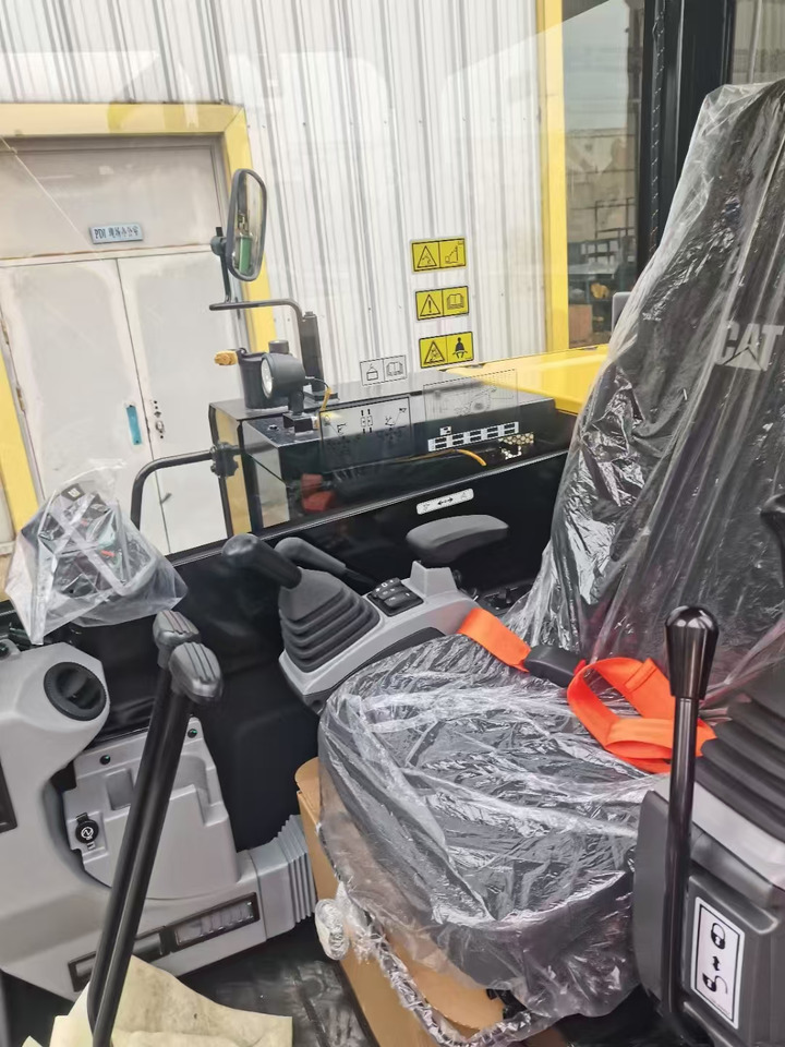 Μίνι εκσκαφέας CAT 305.5E2: φωτογραφία 11 Μίνι εκσκαφέας CAT 305.5E2: φωτογραφία 11