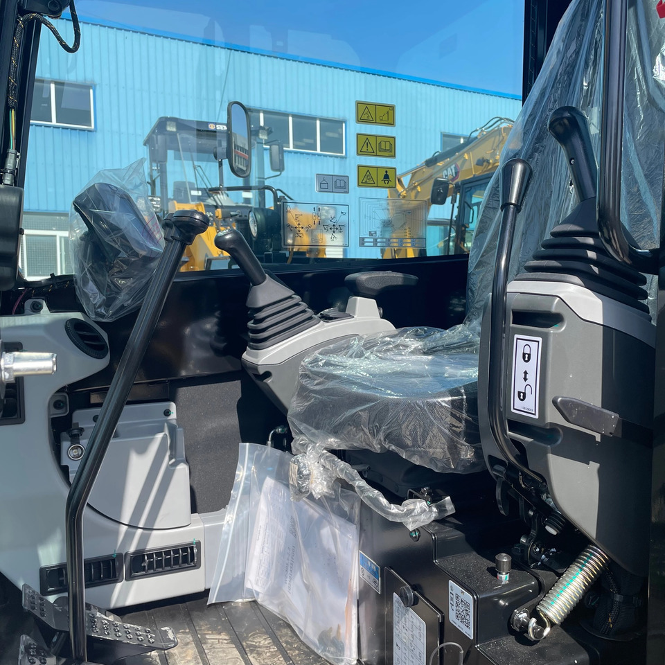 Μίνι εκσκαφέας CAT 305.5E2: φωτογραφία 13 Μίνι εκσκαφέας CAT 305.5E2: φωτογραφία 13