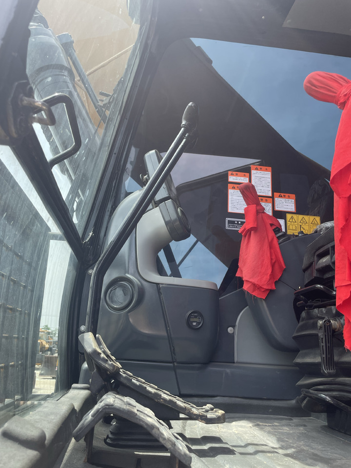 CATERPILLAR 330D2 - Ερπυστριοφόρος εκσκαφέας: φωτογραφία 4 CATERPILLAR 330D2 - Ερπυστριοφόρος εκσκαφέας: φωτογραφία 4