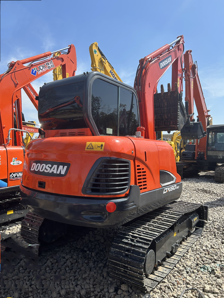 Doosan DX60 - Ερπυστριοφόρος εκσκαφέας: φωτογραφία 5 Doosan DX60 - Ερπυστριοφόρος εκσκαφέας: φωτογραφία 5