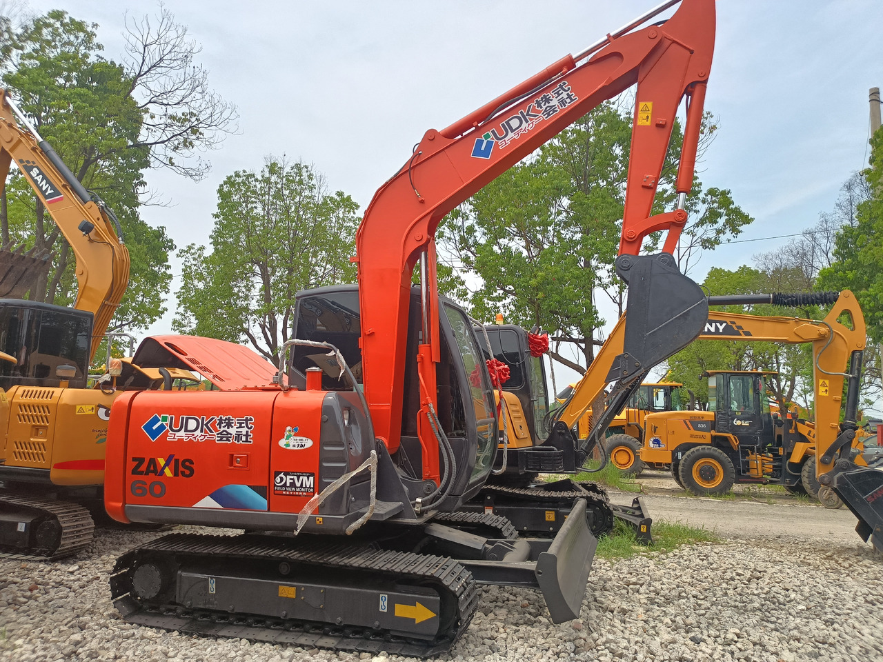 HITACHI ZX60 - Ερπυστριοφόρος εκσκαφέας: φωτογραφία 1 HITACHI ZX60 - Ερπυστριοφόρος εκσκαφέας: φωτογραφία 1