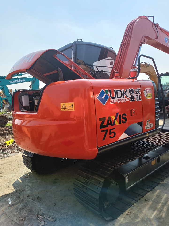 HITACHI ZX75 - Ερπυστριοφόρος εκσκαφέας: φωτογραφία 2 HITACHI ZX75 - Ερπυστριοφόρος εκσκαφέας: φωτογραφία 2