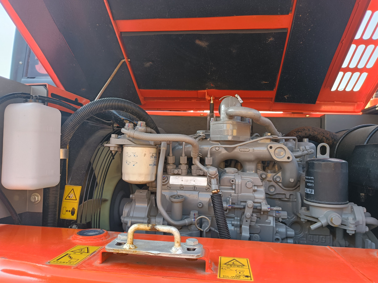 HITACHI ZX75 - Ερπυστριοφόρος εκσκαφέας: φωτογραφία 5 HITACHI ZX75 - Ερπυστριοφόρος εκσκαφέας: φωτογραφία 5
